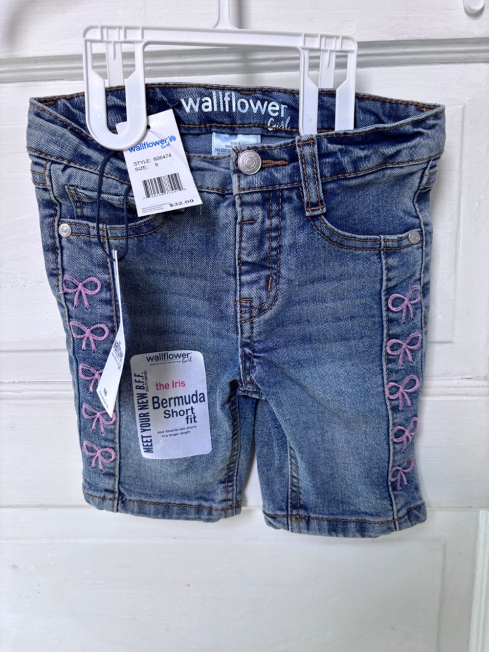 Wallflower Bermuda shorts 4-5t brand new with tags